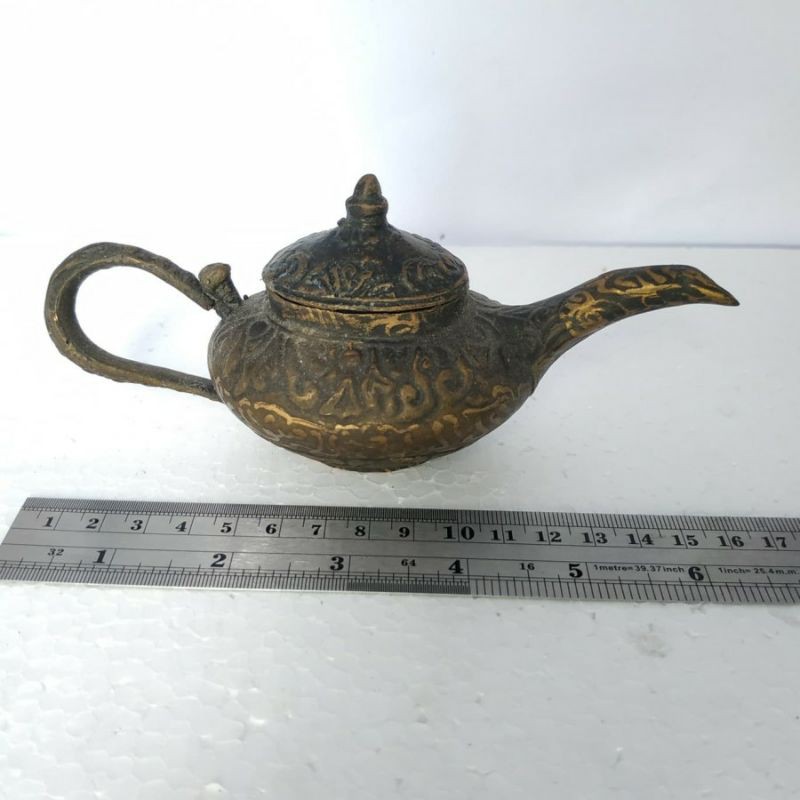 Koleksi Antik Teko Aladin Tulisan Arab Rajah Model Kuno Lawasan