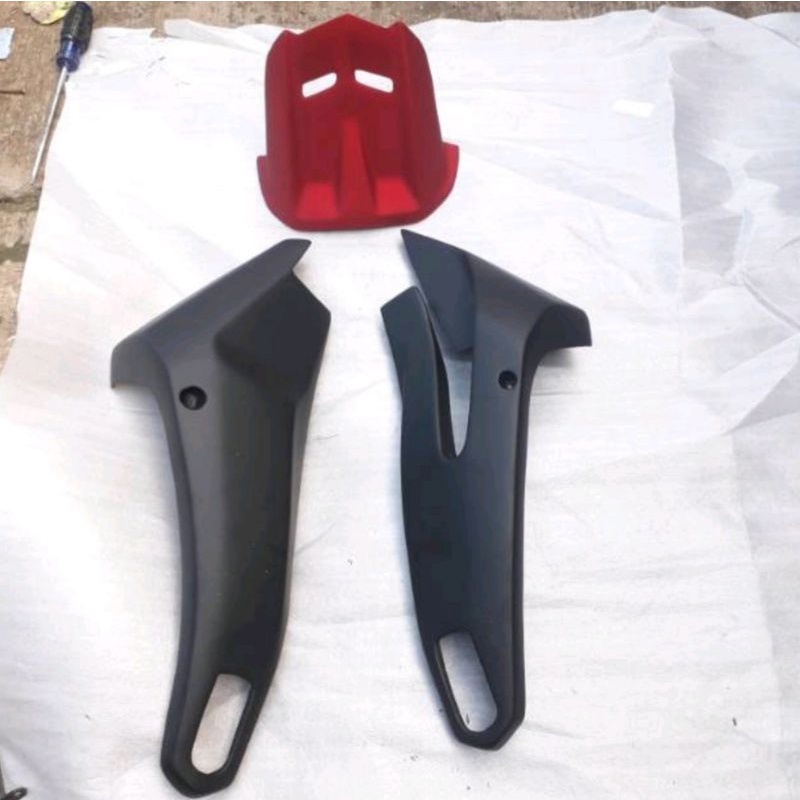 Hugger Spakbor Kolong + Cover Arm PNP R15 V3 R15 VVA