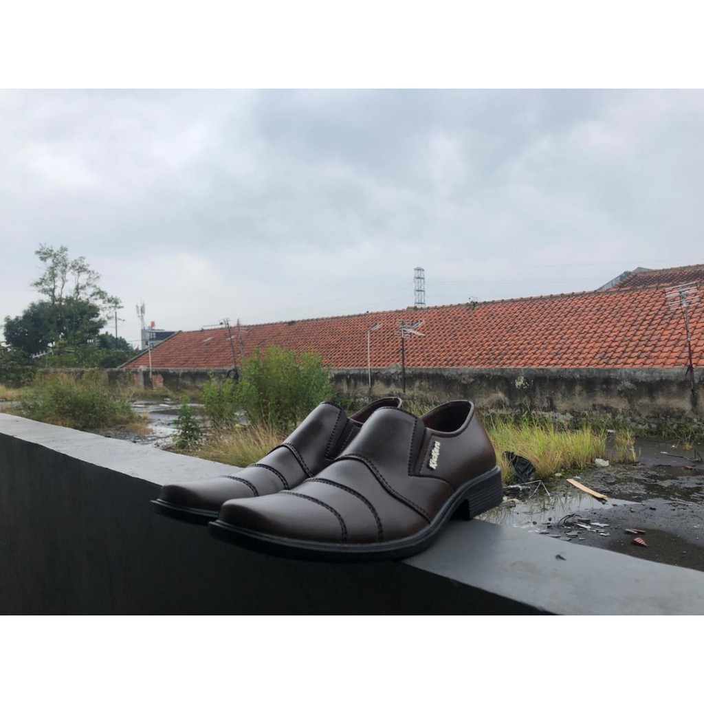 CIBADUYUT HURAHURA - Sepatu Pantofel Brown HH Hurahurastore19