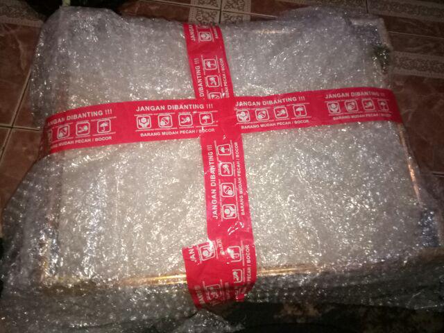 Frame Kotak Seserahan Isi 4 Hanntaran Mahar Warna Mas Gold