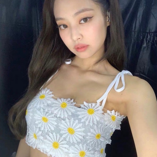 Jennie Daisy Top [BLACKPINK]
