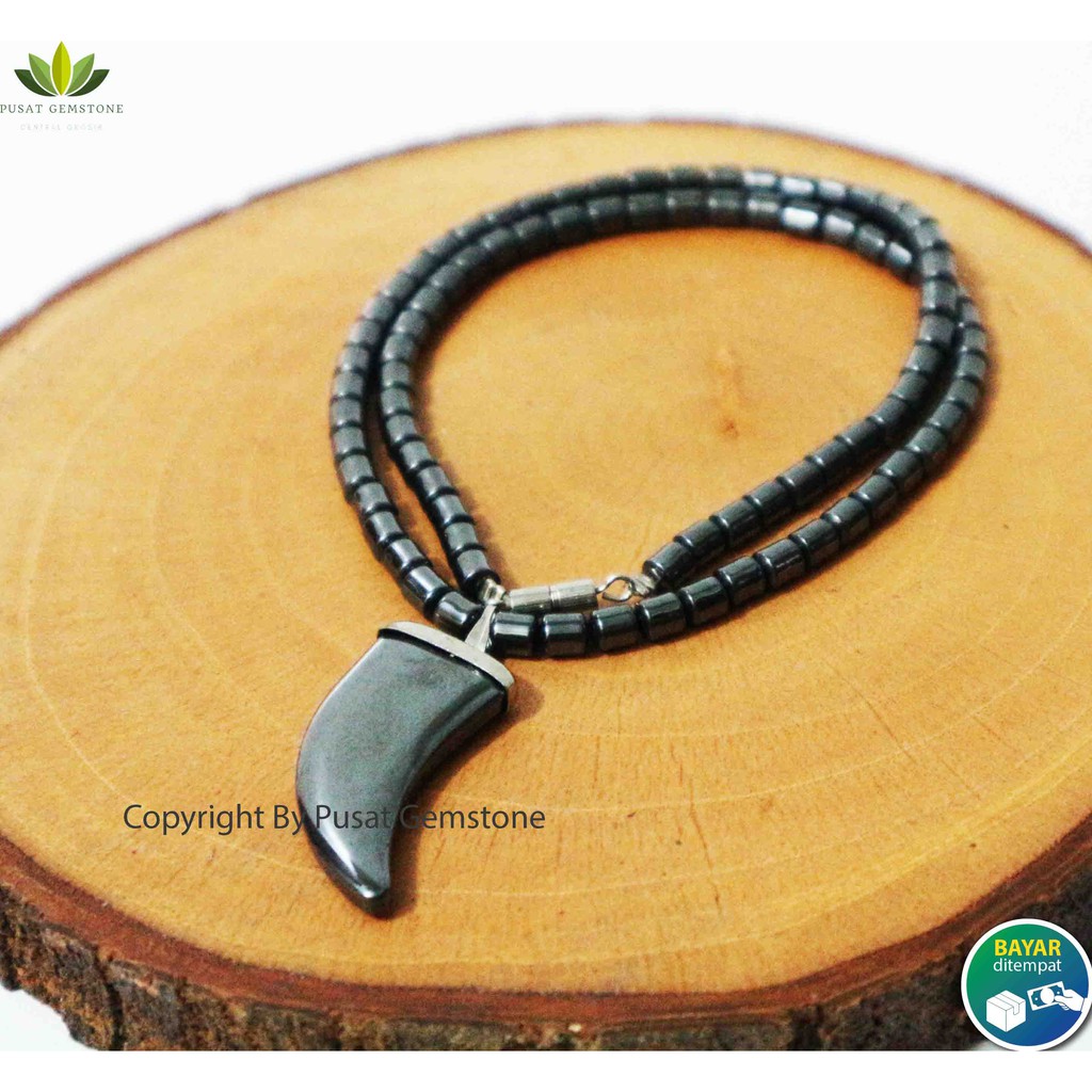 Kalung Blustin Liontin Motif Taring