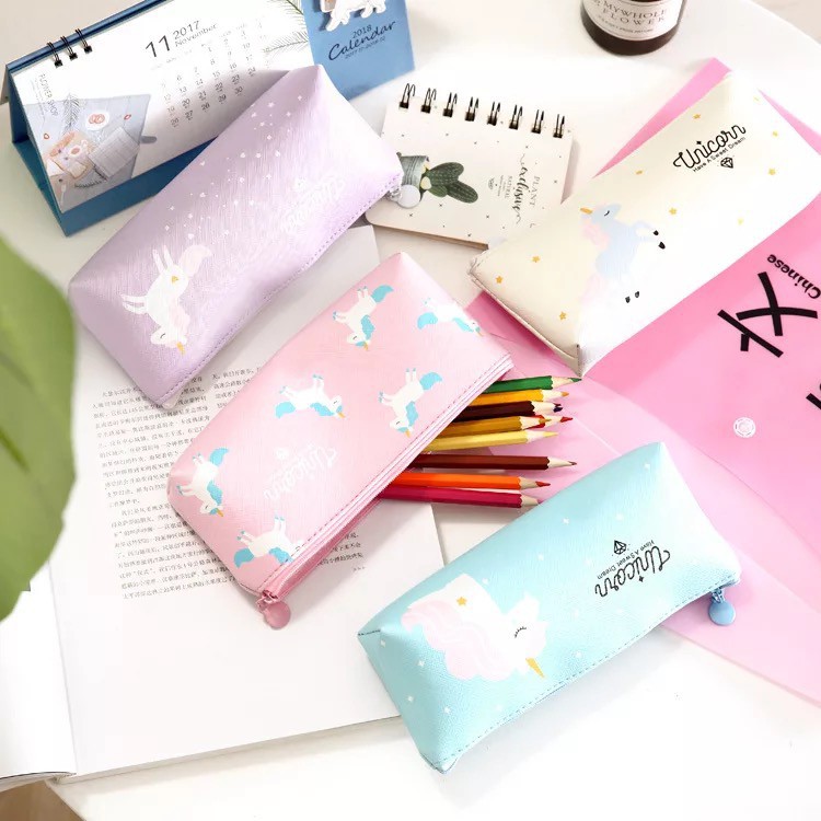 

TEMPAT PENSIL MOTIF UNICORN LUCU