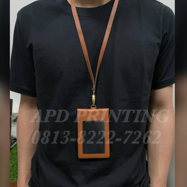 

Name Tag ID Card Tali Dompet Kartu Tali 2 Sisi Kulit Coklat