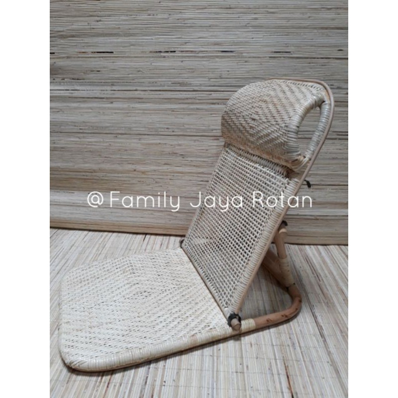 KURSI LESEHAN ROTAN TATAMI JEPANG/beach chairs/KURSI PANTAI ROTAN