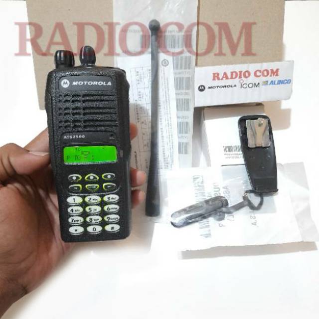 HT MOTOROLA ATS 2500 MURAH PLUS CHARGER - HT TRUNKING UHF 800MHz MOTOROLA ATS 2500 ORIGINAL