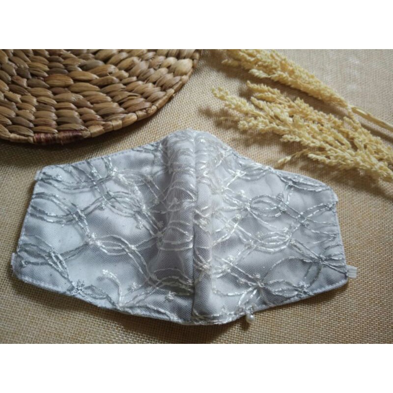 masker brokat abu abu muda akad nikah pesta pengantin