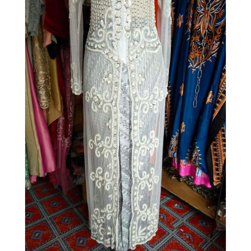 kebaya akad nikahan Payet putih mewah