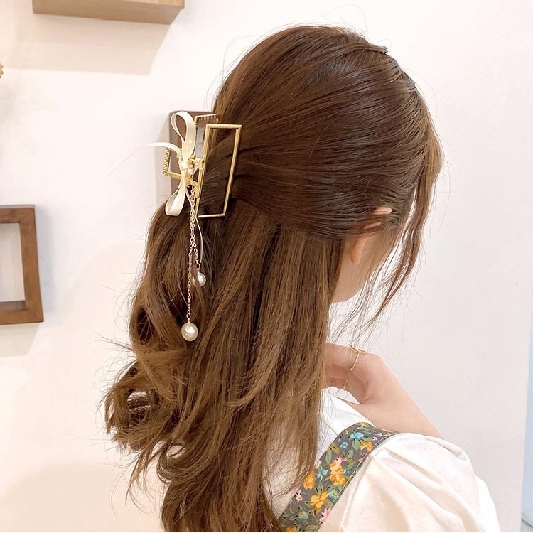 Jepit Rambut Korea Bahan Alloy Jedai Logam Jumbo Jepit Salon Besi Kupu Kupu dengan Pita Butterfly Metal Hair Claw Clips