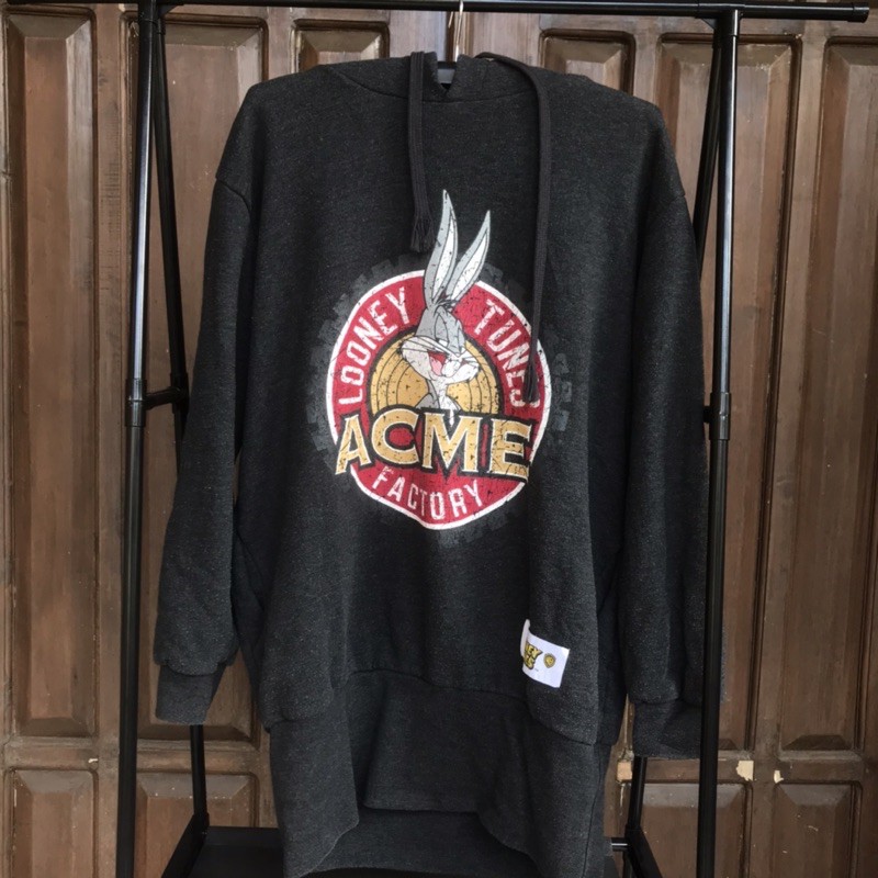 hoodie jaket Sweater crewneck Cardigan Looney tunes secondhand preloved