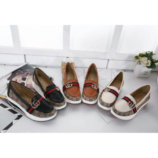 sepatu gucci