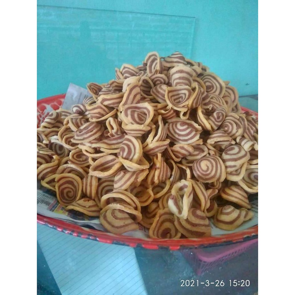 

KERIPIK KUPING GAJAH KILOAN ORIGINAL 500 GR TERLARIS TERMURAH