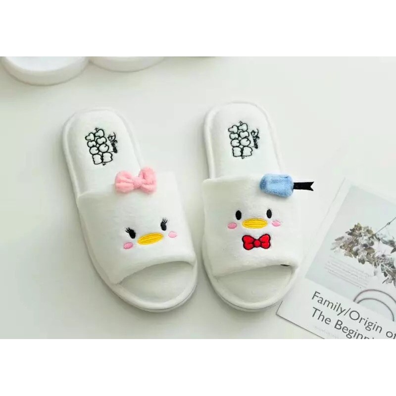 SANDAL WINNIE THE POOH MICKEY MINNIE MOUSE MARIE CAT DONALD DAISY DUCK DUMBO GAJAH