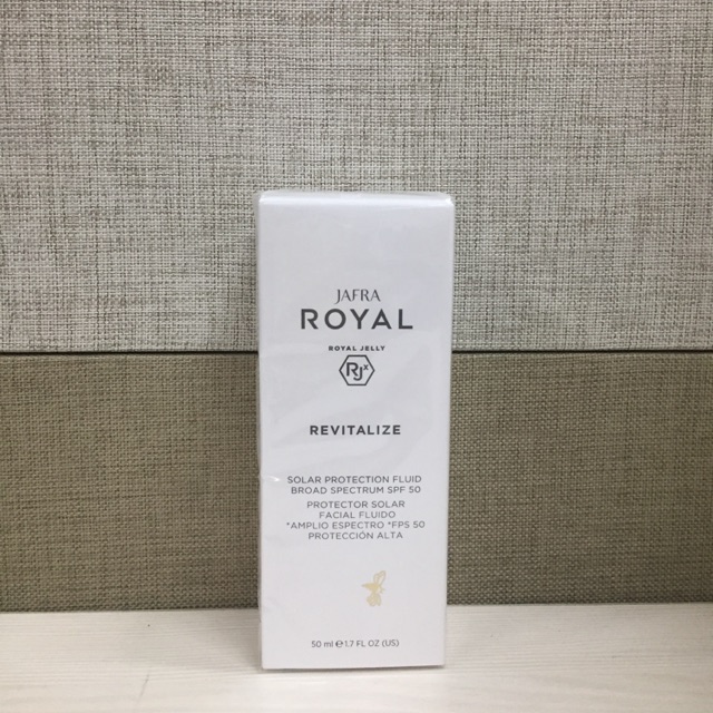 Jafra Revitalize Solar Protection Fluid Broad Spectrum SPF 50