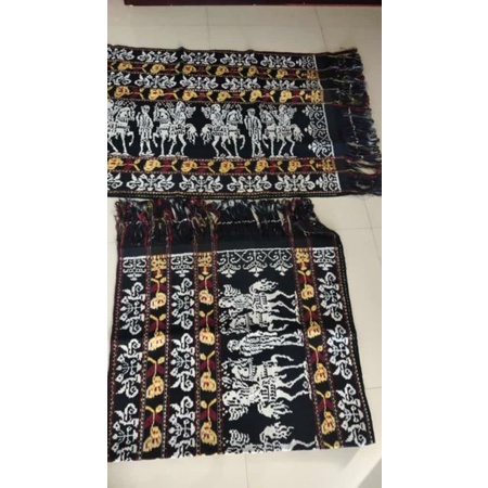 TENUN IKAT MAUMERE KAB. SIKKA NTT