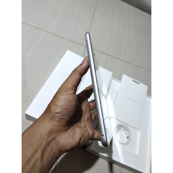 ipad 9 64gb Wi-Fi only fullset mulus