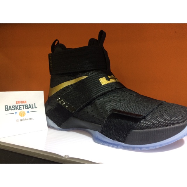 nike soldier 10