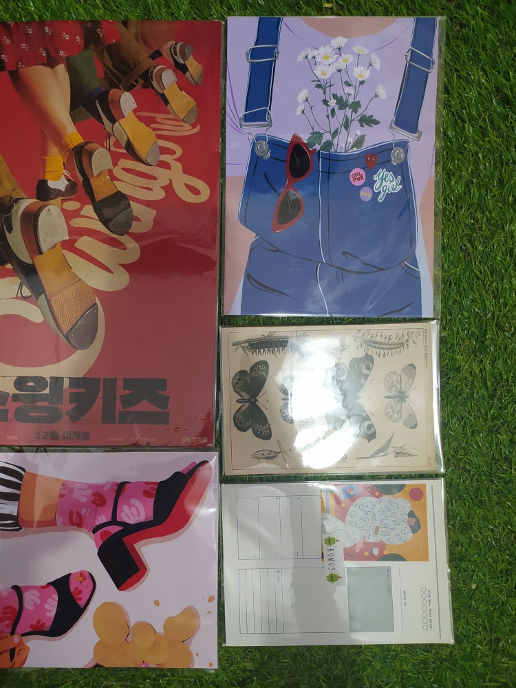 Poster Aesthetic Animation