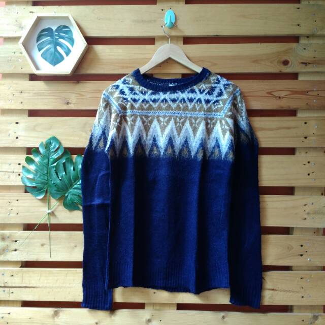 GU BY UNIQLO SWEATER