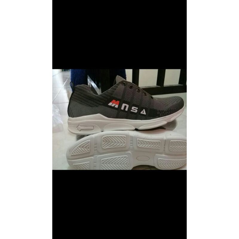 sepatu sneakers mnsa