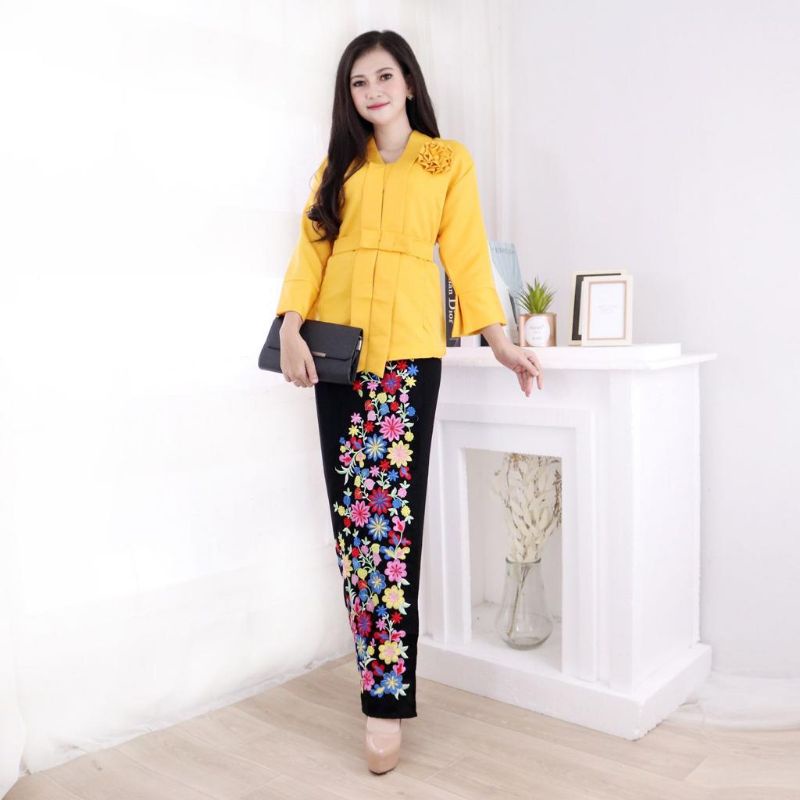 Promo Atasan blouse kebaya encim modern wisuda pesta standar/JOMBO Olivia