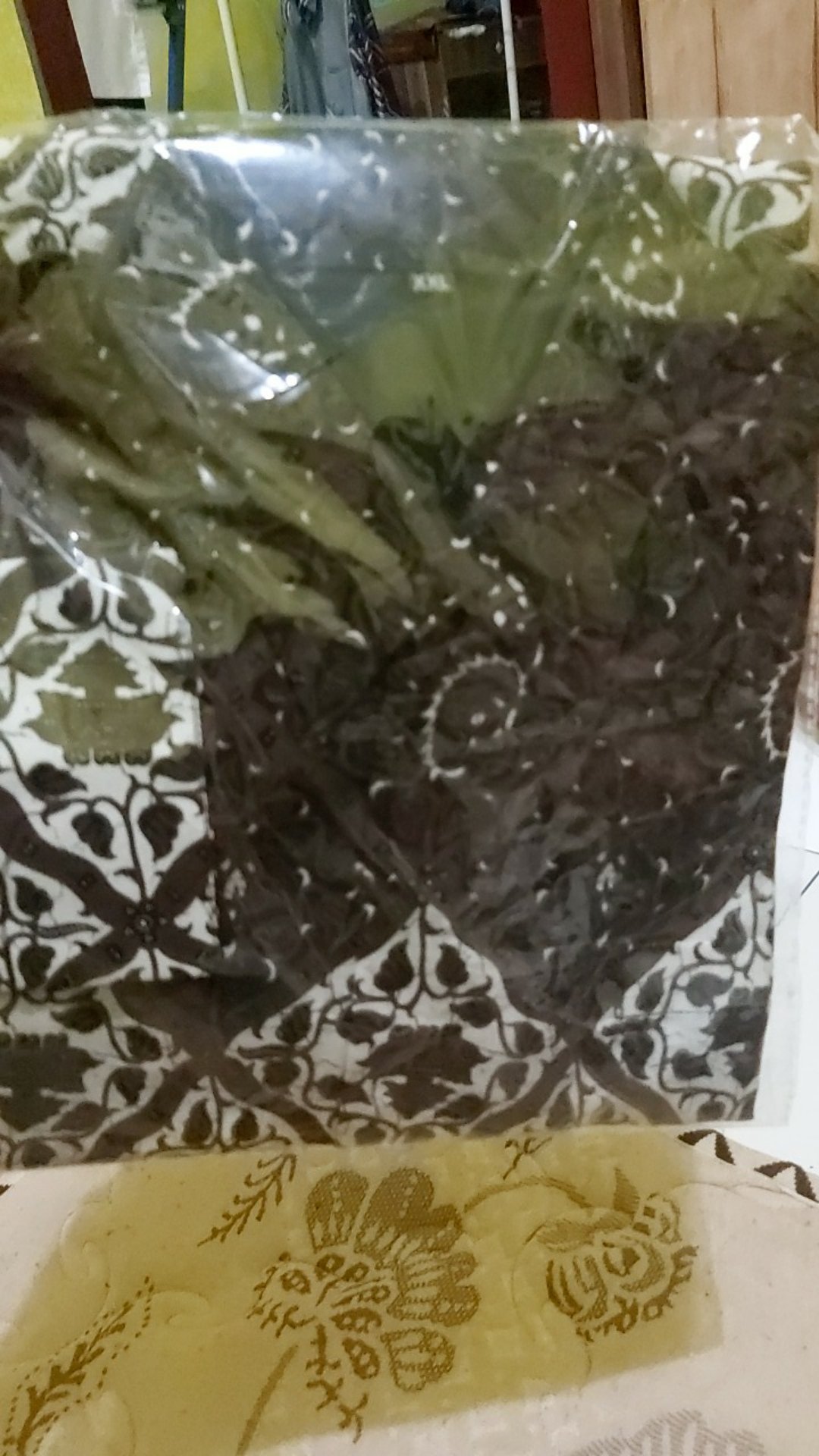 Muktiraja Kemeja Batik Pria Lengan Panjang Slimfit Katun Printing Hem Baju Seragam Kantor Modern
