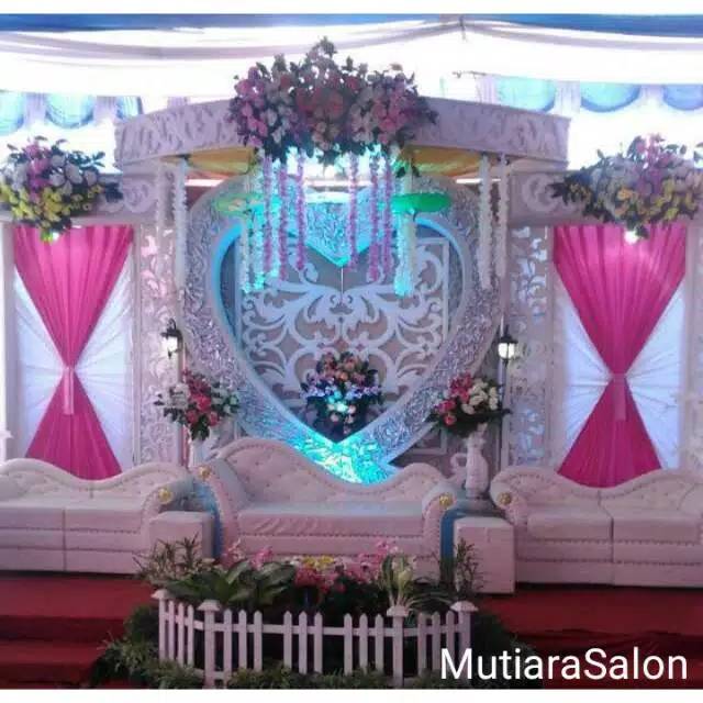 Ukiran pelaminan spon