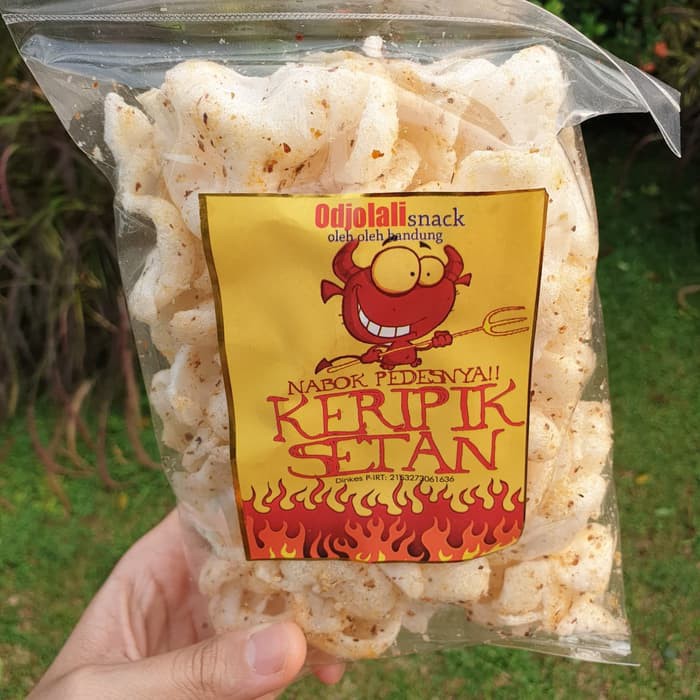 

SEBLAK PUTIH PEDAS / Kerupuk Bawang Pedas Odjolali Oleh Oleh Bsndung