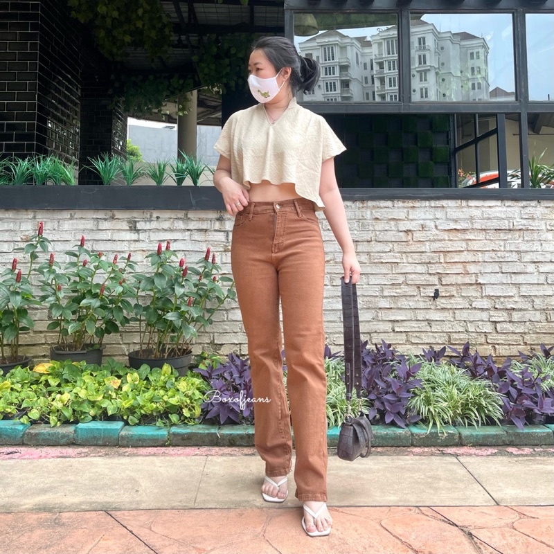 Boxofjeans - MERLYN Stretchy HW Loose Jeans - MOCCA