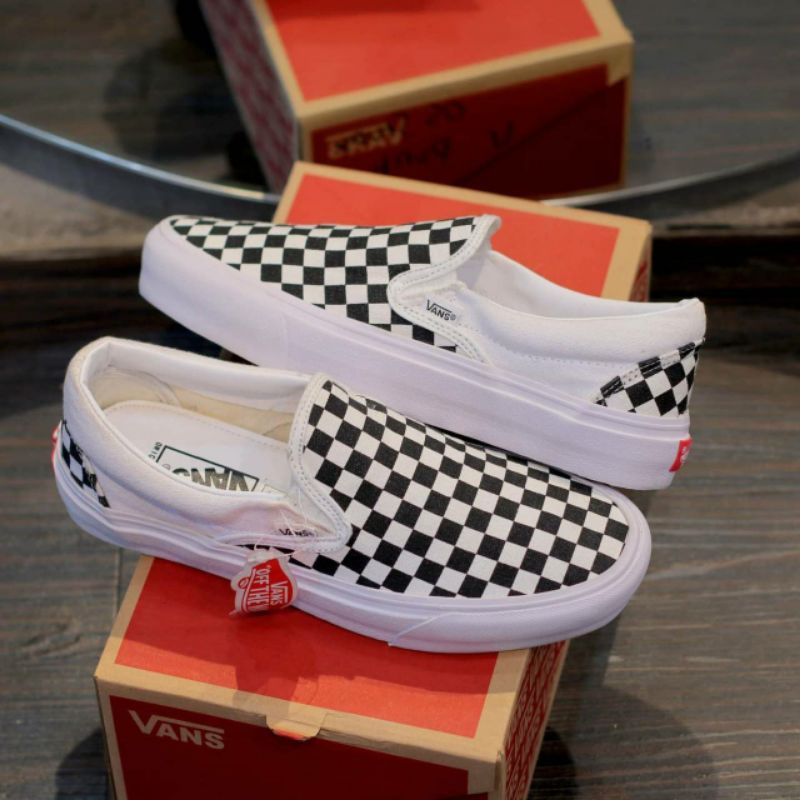 VANS SLIP ON CHECKERBOARD
