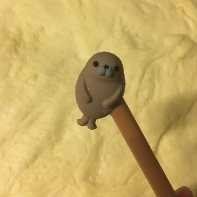 

Bolpoin karakter bear