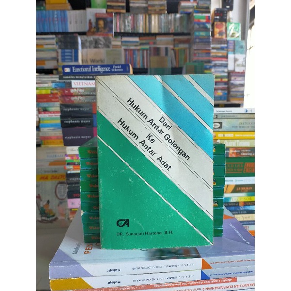 

Buku Original : Dari HUKUM ANTAR GOLONGAN Ke HUKUM ANTAR ADAT