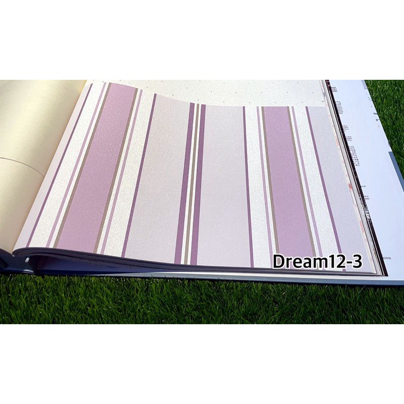 Wallpaper Dinding Garis Putih Ungu Simple