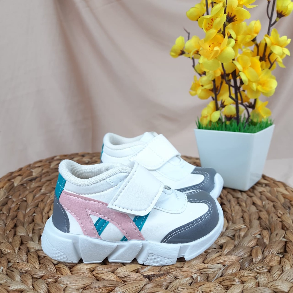 mandirishoesstore-SEPATU SNEAKER ANAK USIA 1 2 3 TAHUN FAY09