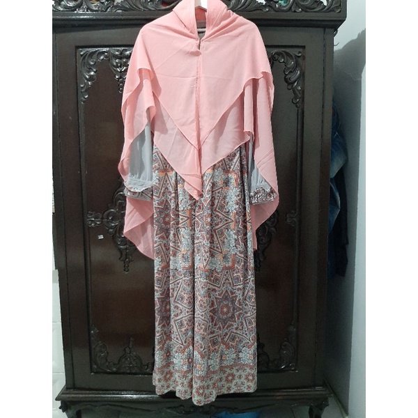 Preloved Gamis merk Seinaa Hijab