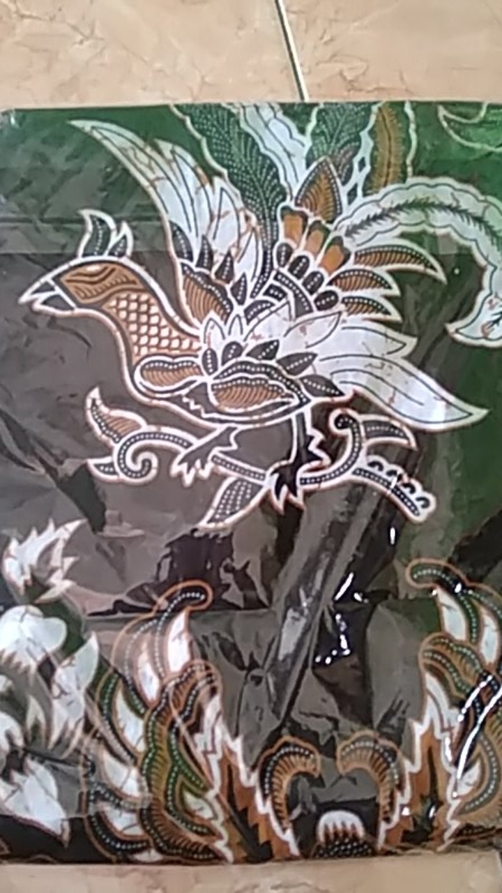 Kemeja Batik Pria Modern Pendek