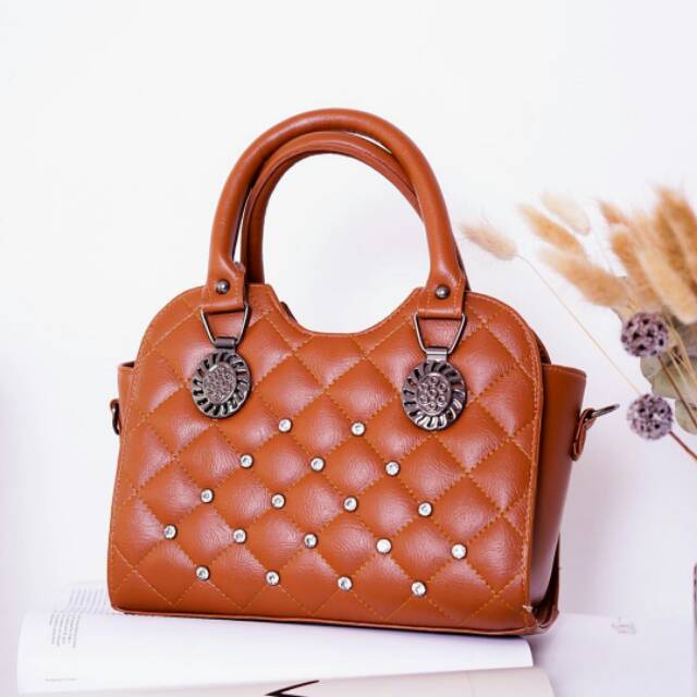 Tas wanita diamond stera
