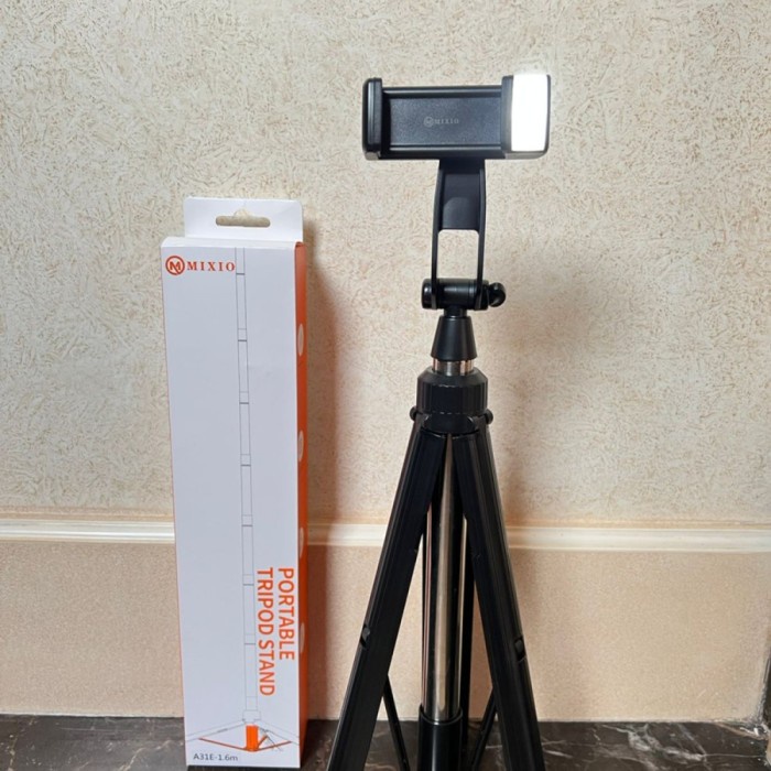 MIXIO - A31E 160CM Tongsis Bluetooth Tripod with LED Light Selfie