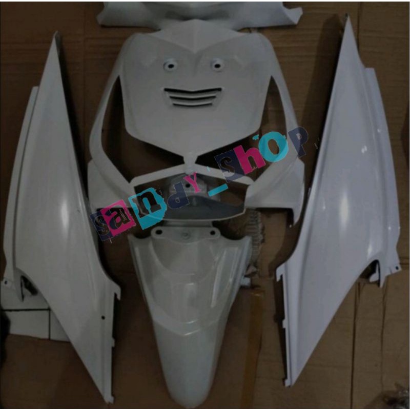 Cover/Full Body Halus Honda Beat Karbu 2010-2012 Putih