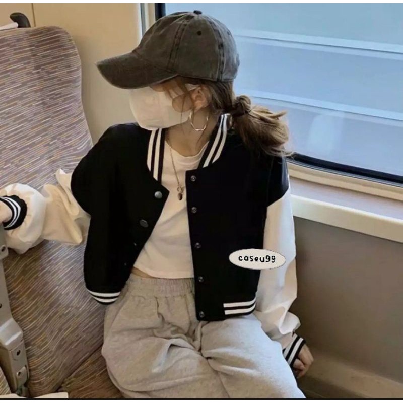 Jaket baseball crop wanita varsity jaket// jaket korean style ullzang crop cropped croppe jacket baseball gratis pop socket// freebies KPop