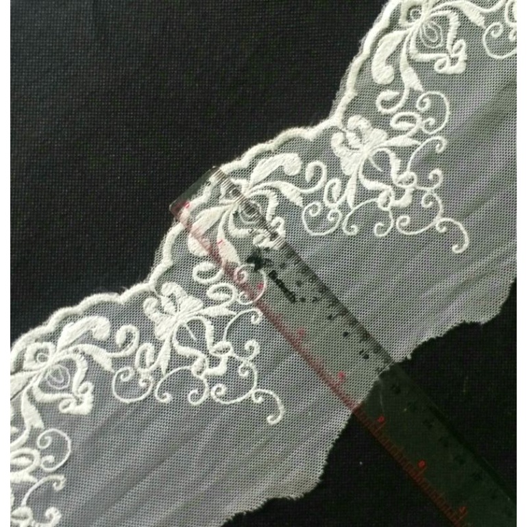 per meter,renda tile warna broken white lebar 11cm