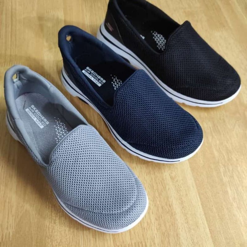 Sepatu Skechers wanita / Skechers Go walk5 women