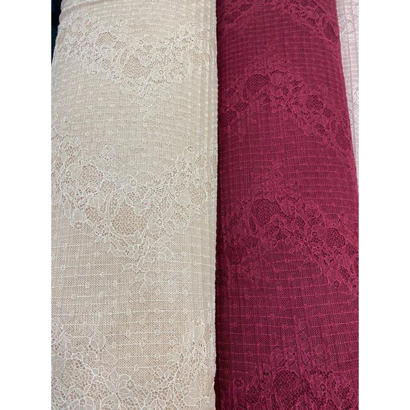 Tille plisket motif lace broklat chantily plisket