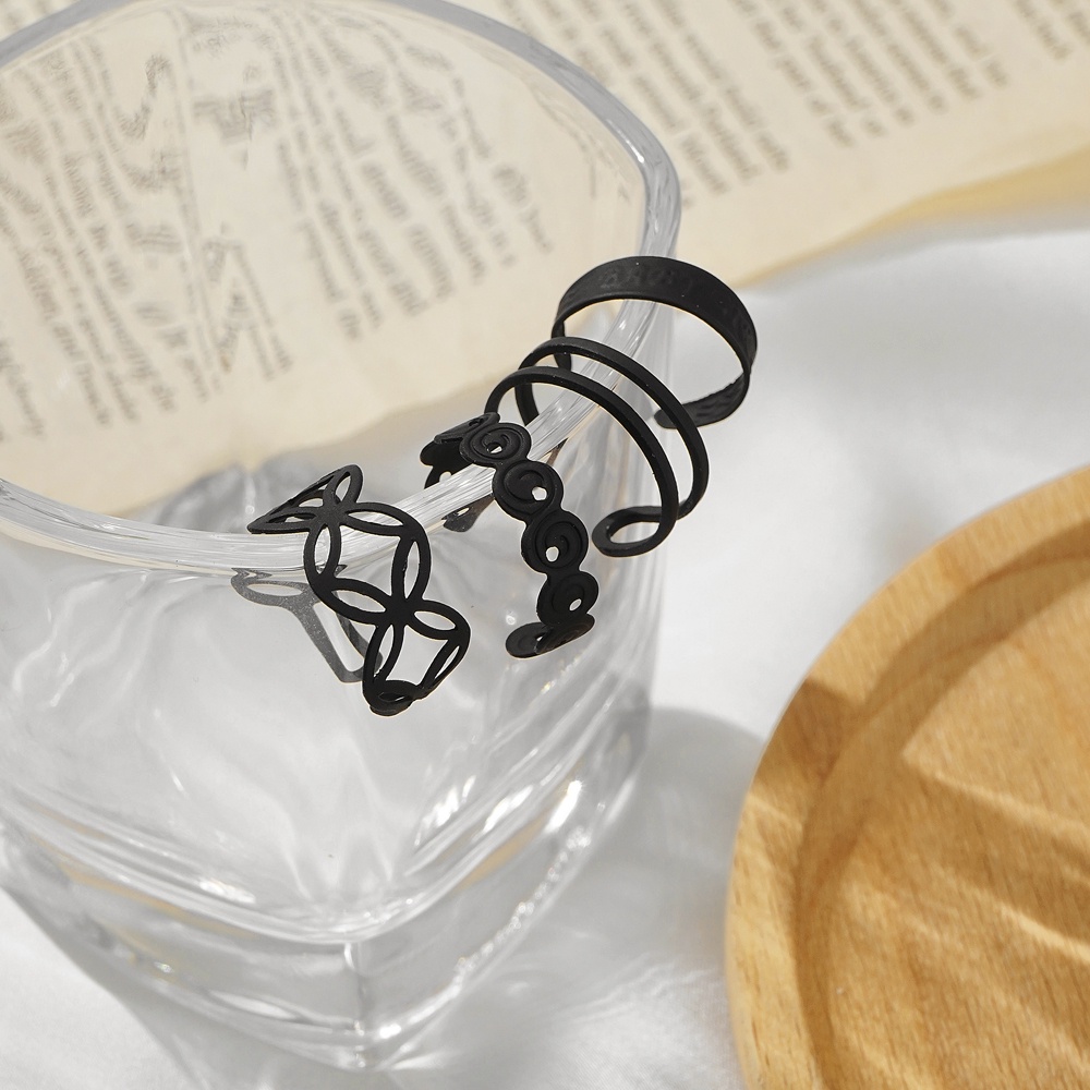 5pcs / Set Cincin Wanita Warna Hitam Gaya Gothic Untuk Pesta