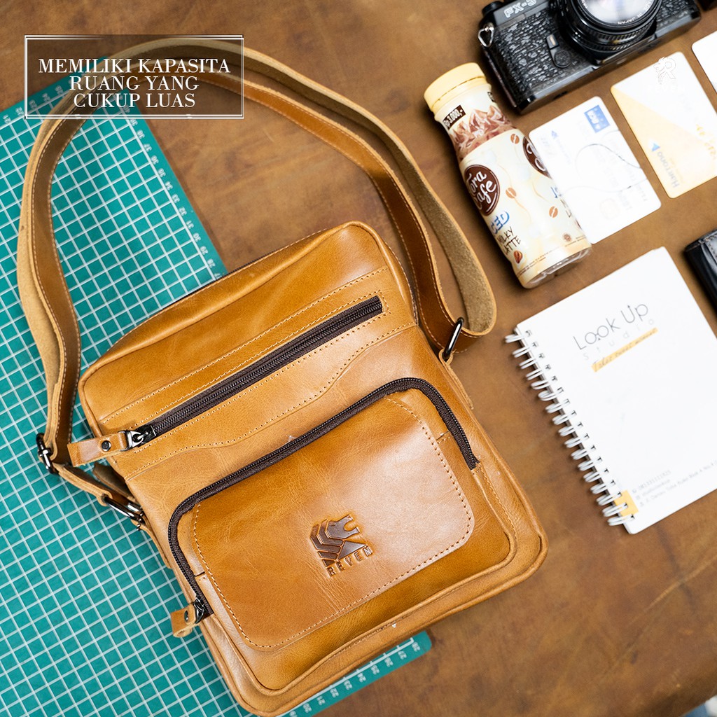 Tas Selempang Kulit Pria Slempang Pria Sling Bag Waistbag Cowok Tas Pinggang Pria Kulit Sapi Asli Original Premium Keren Terbaru Breaker Slingbag Sling bag by Crown Leather Crownleather Store