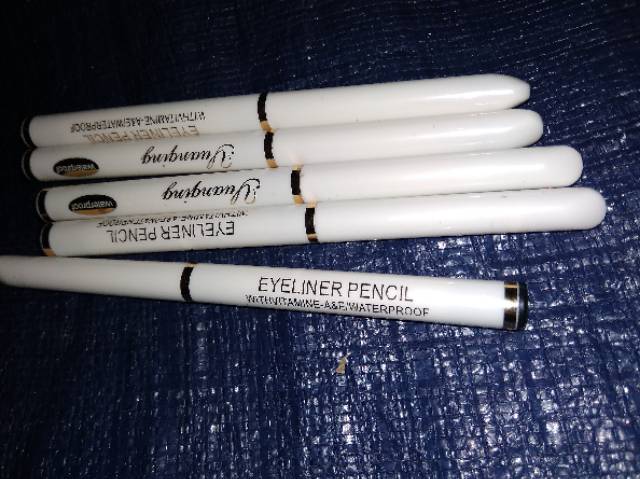 Eyeliner pensil with vit E dan A waterproof