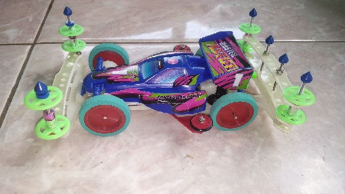Roller Tamiya Plastik + Tiang Murah Kunci Pas
