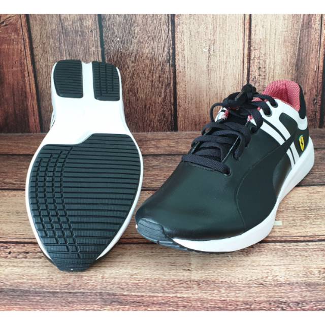 ORIGINAL PUMA FERRARI SF F116 SKIN Sepatu Motorsport Sneakers Kasual Pria Hitam