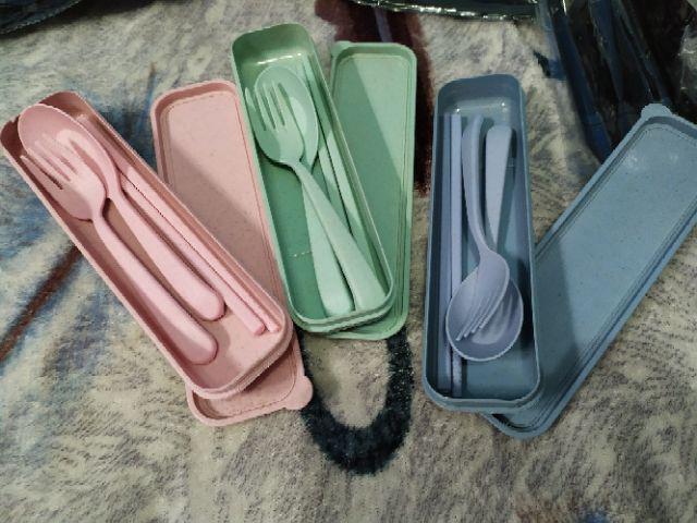 Set 5in1 Sedotan Stainless Straw Reusable Sedotan Ramah Lingkungan Bisa Dicuci Ulang