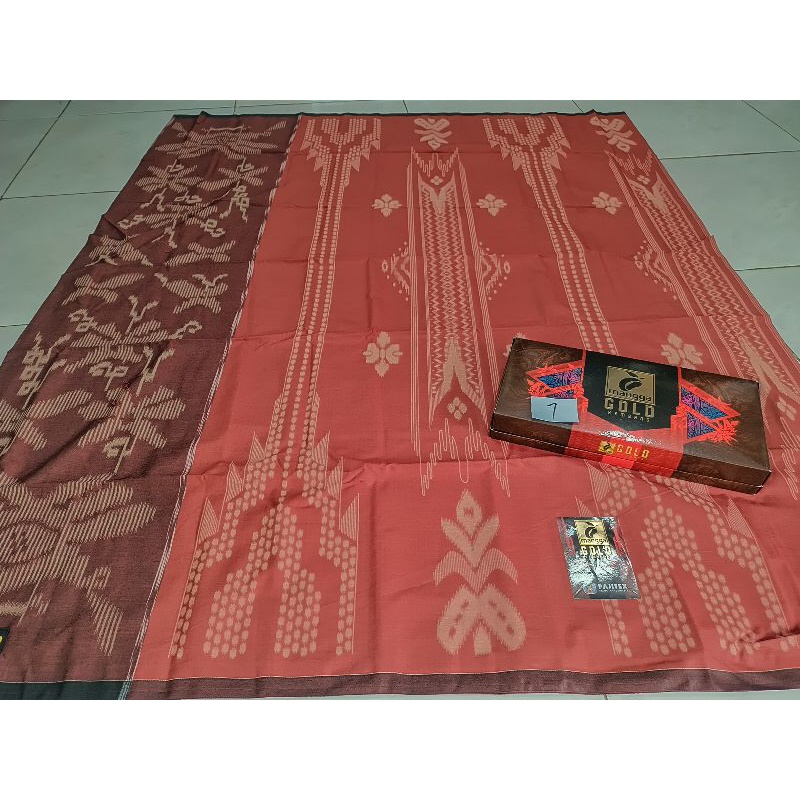 SARUNG MANGGA GOLD KEMBANG TERBARU MOTIF BATIK, SARUNG DEWASA SANTRI ORIGINAL BAHAN KATUN, SARUNG TERBARU GROSIR DAN ECERAN